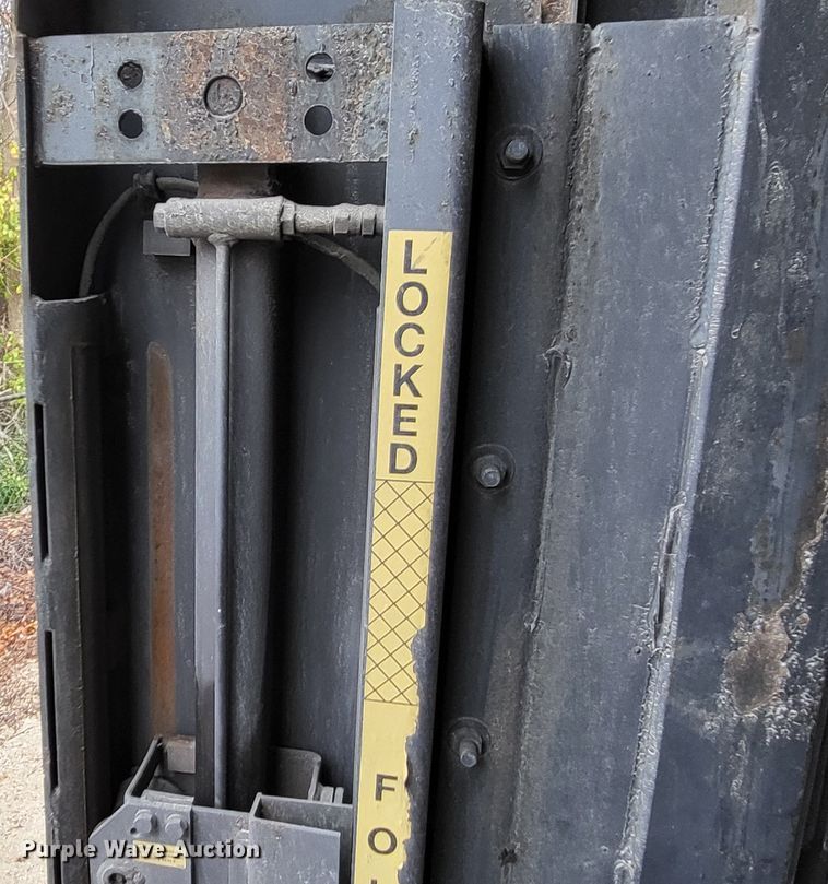 image for item DO3510 2003 Dorsey AIDTES dry van trailer