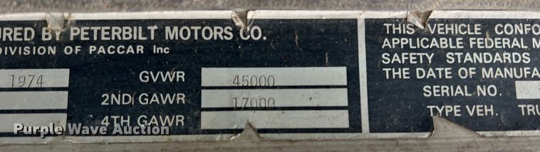 image for item DO8868 1975 Peterbilt  semi truck