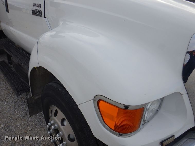 image for item DP0415 2015 Ford F750 Super Duty XLT  SuperCab flatbed truck