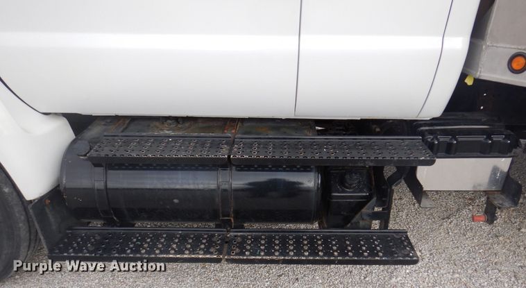 image for item DP0415 2015 Ford F750 Super Duty XLT  SuperCab flatbed truck