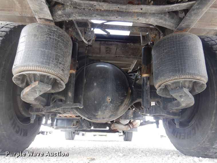 image for item DP0415 2015 Ford F750 Super Duty XLT  SuperCab flatbed truck