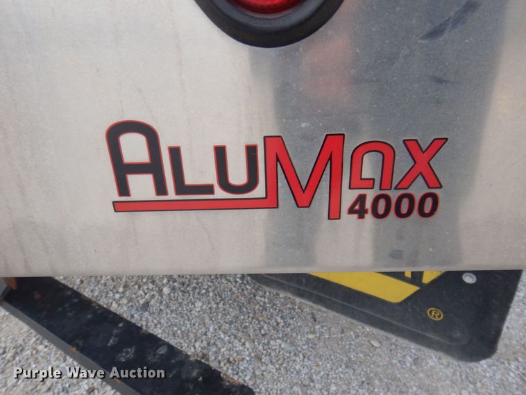 image for item DP0415 2015 Ford F750 Super Duty XLT  SuperCab flatbed truck