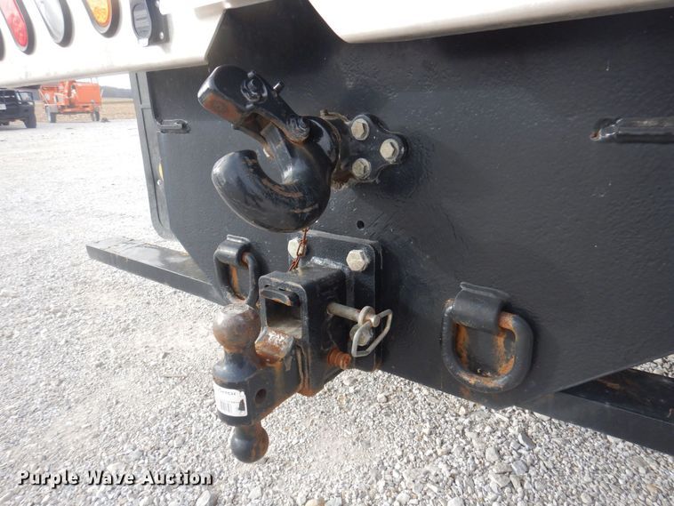 image for item DP0415 2015 Ford F750 Super Duty XLT  SuperCab flatbed truck