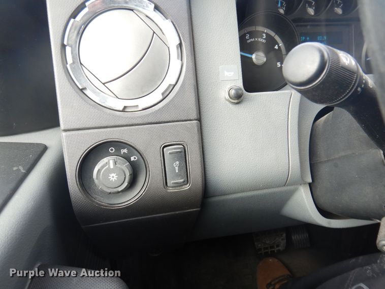 image for item DP0415 2015 Ford F750 Super Duty XLT  SuperCab flatbed truck