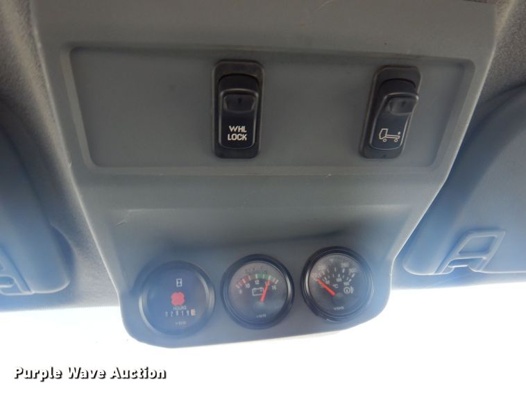 image for item DP0415 2015 Ford F750 Super Duty XLT  SuperCab flatbed truck