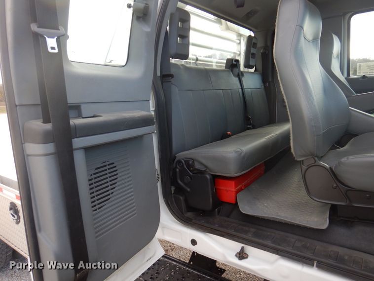 image for item DP0415 2015 Ford F750 Super Duty XLT  SuperCab flatbed truck