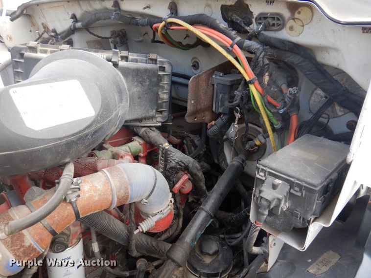 image for item DP0415 2015 Ford F750 Super Duty XLT  SuperCab flatbed truck