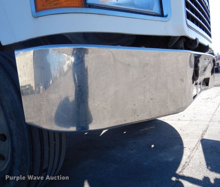 image for item DP0435 1995 Mack CH613  semi truck