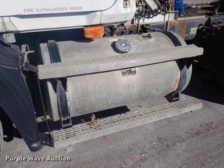 image for item DP0435 1995 Mack CH613  semi truck