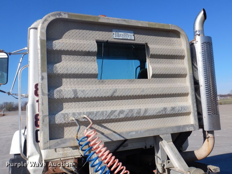 image for item DP0435 1995 Mack CH613  semi truck