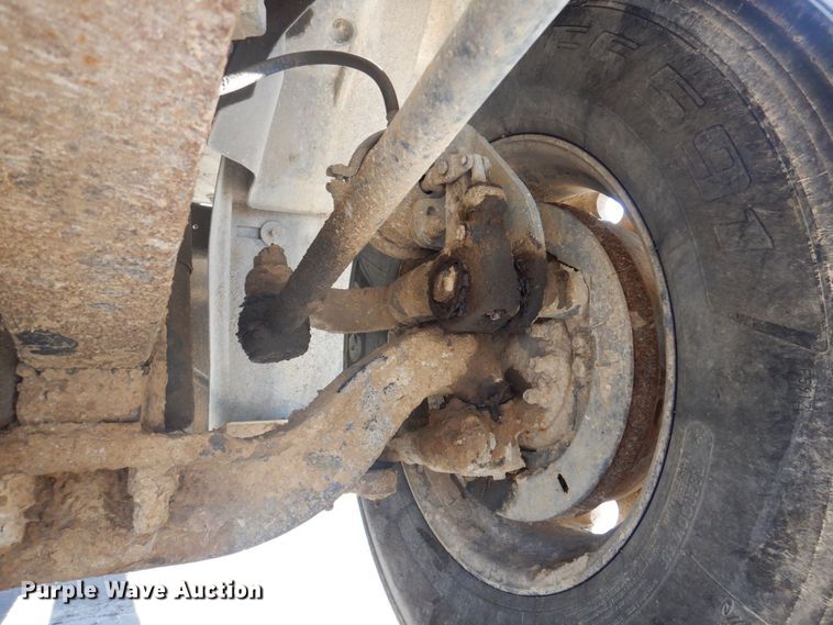 image for item DP0435 1995 Mack CH613  semi truck