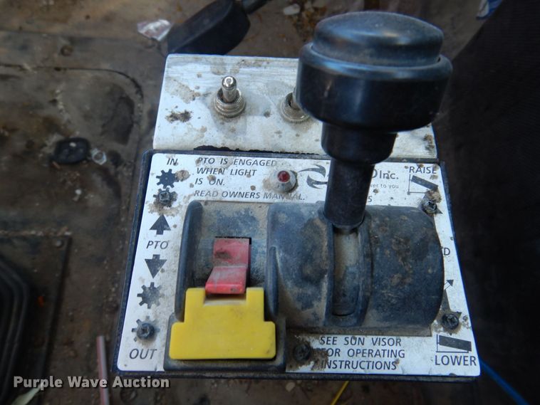 image for item DP0435 1995 Mack CH613  semi truck