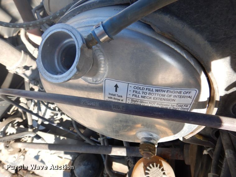 image for item DP0435 1995 Mack CH613  semi truck