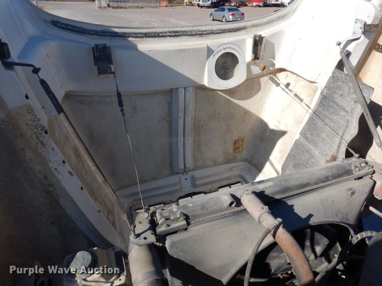 image for item DP0435 1995 Mack CH613  semi truck