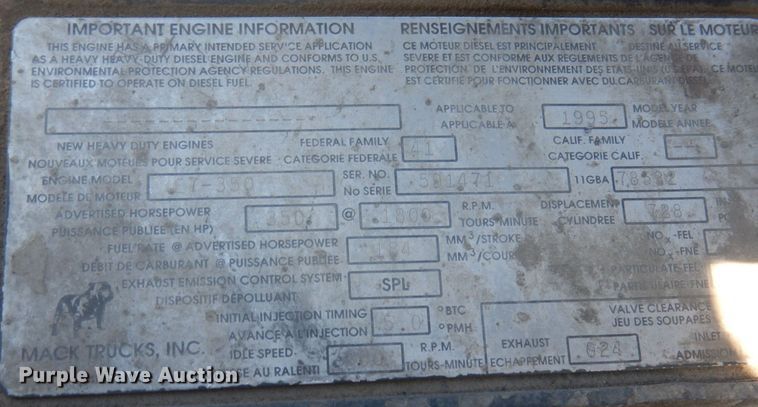 image for item DP0435 1995 Mack CH613  semi truck