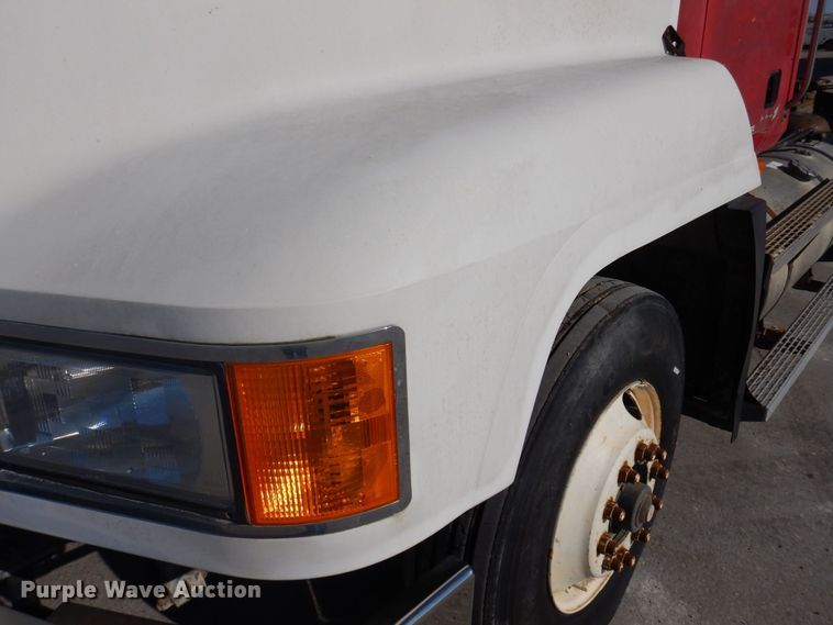 image for item DP0437 1994 Mack CH613  semi truck