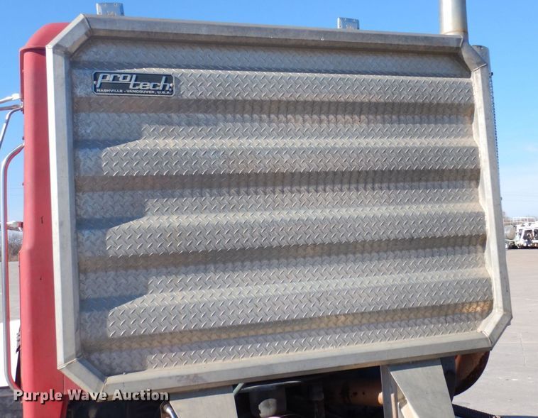 image for item DP0437 1994 Mack CH613  semi truck