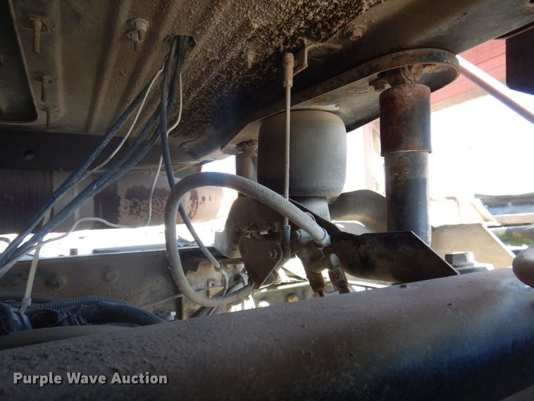 image for item DP0437 1994 Mack CH613  semi truck