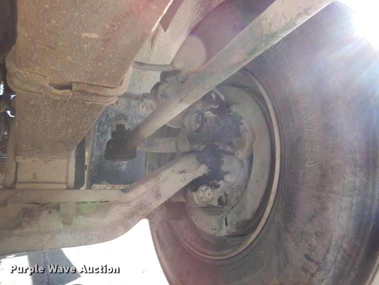 image for item DP0437 1994 Mack CH613  semi truck