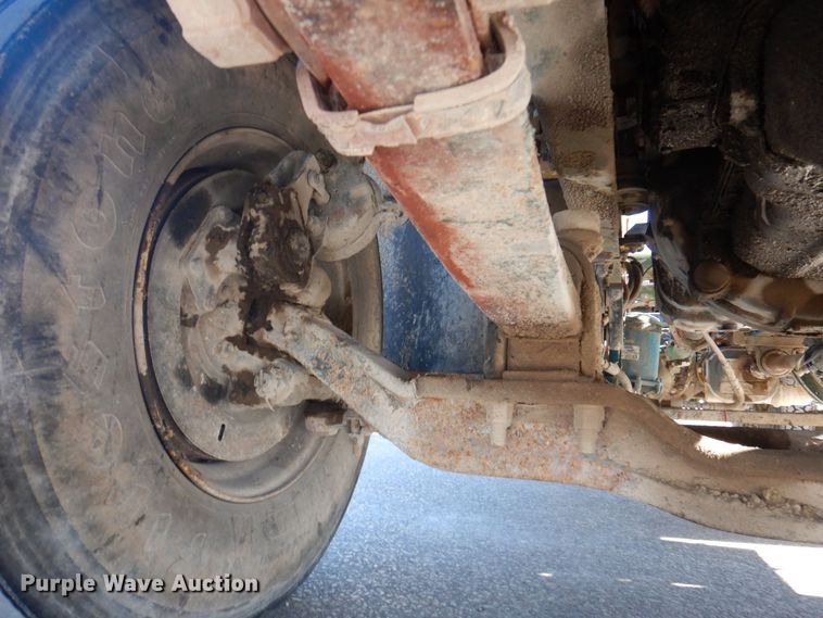 image for item DP0437 1994 Mack CH613  semi truck