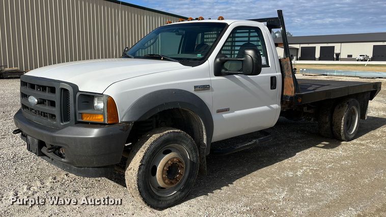 image for item DP0449 2005 Ford F450 Super Duty XL  flatbed truck