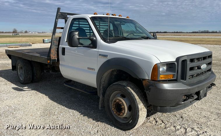 image for item DP0449 2005 Ford F450 Super Duty XL  flatbed truck