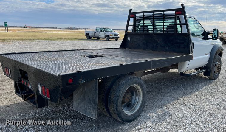 image for item DP0449 2005 Ford F450 Super Duty XL  flatbed truck