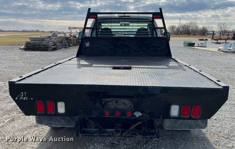image for item DP0449 2005 Ford F450 Super Duty XL  flatbed truck