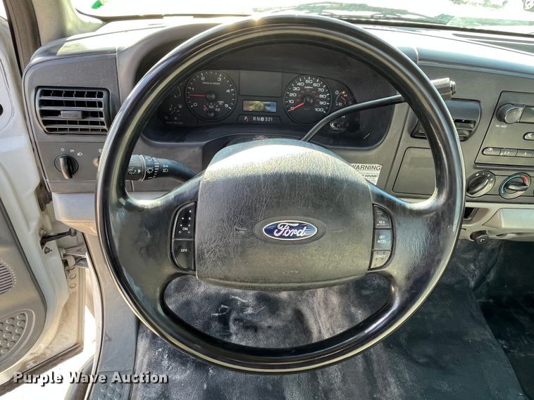 image for item DP0449 2005 Ford F450 Super Duty XL  flatbed truck