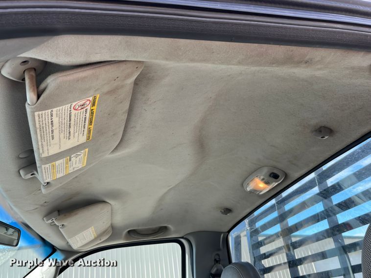 image for item DP0449 2005 Ford F450 Super Duty XL  flatbed truck