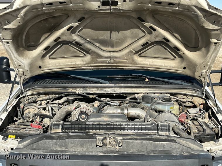 image for item DP0449 2005 Ford F450 Super Duty XL  flatbed truck