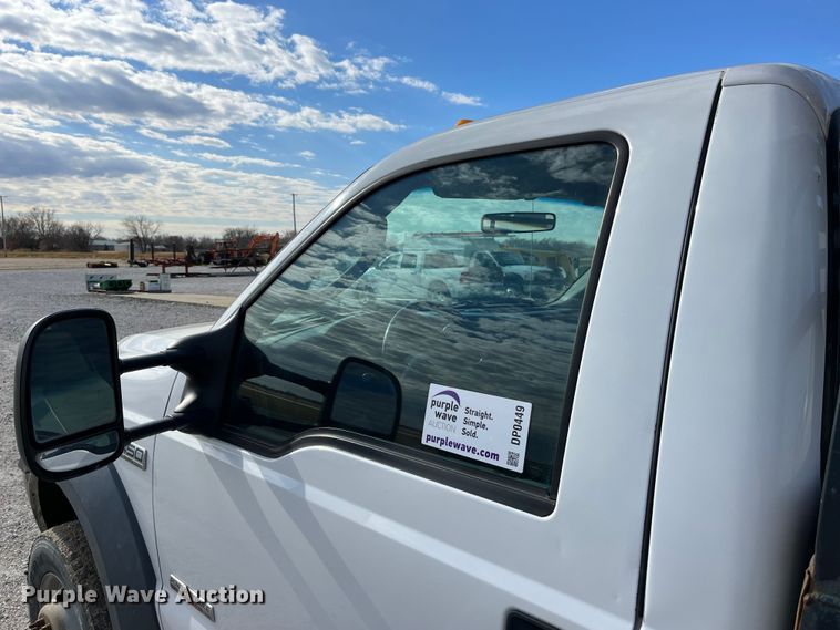 image for item DP0449 2005 Ford F450 Super Duty XL  flatbed truck