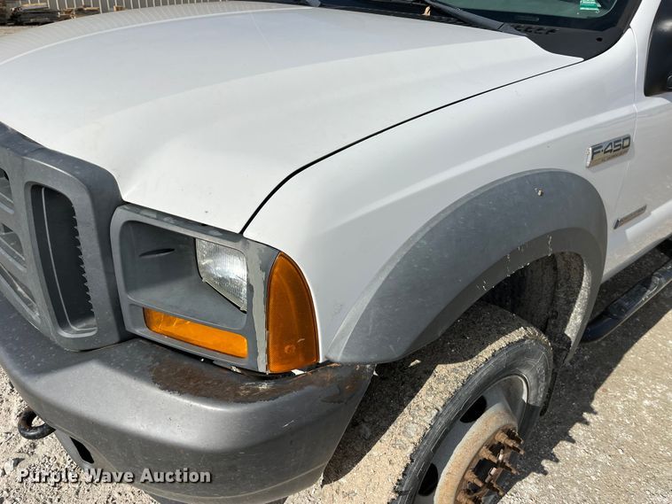 image for item DP0449 2005 Ford F450 Super Duty XL  flatbed truck