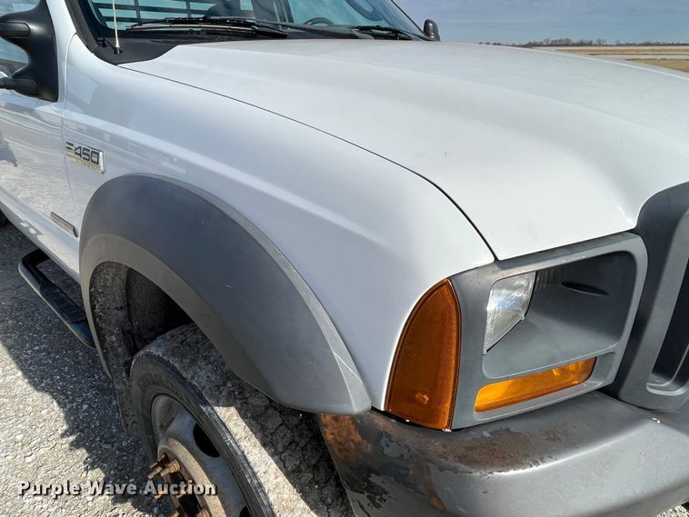 image for item DP0449 2005 Ford F450 Super Duty XL  flatbed truck