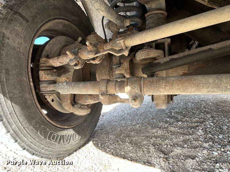 image for item DP0449 2005 Ford F450 Super Duty XL  flatbed truck