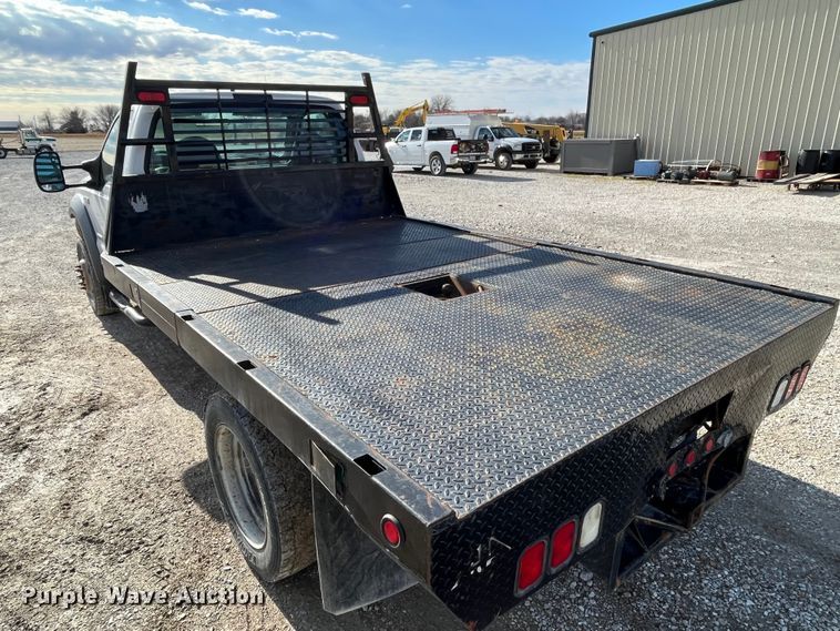 image for item DP0449 2005 Ford F450 Super Duty XL  flatbed truck