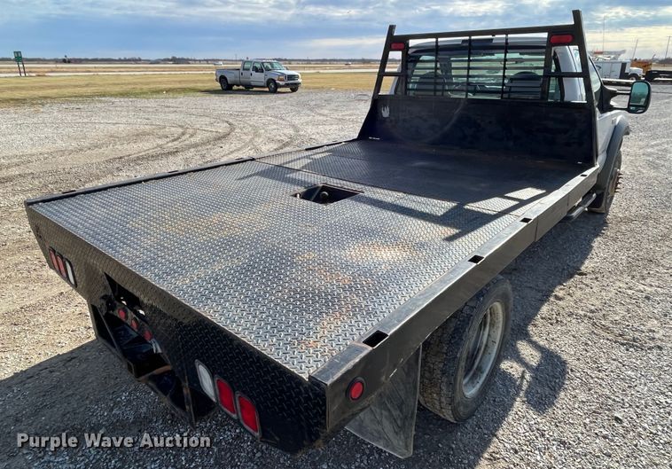 image for item DP0449 2005 Ford F450 Super Duty XL  flatbed truck