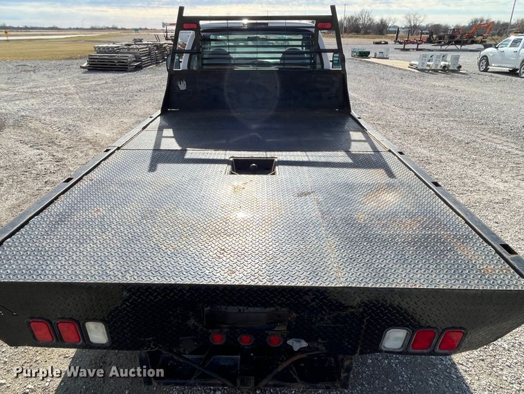 image for item DP0449 2005 Ford F450 Super Duty XL  flatbed truck