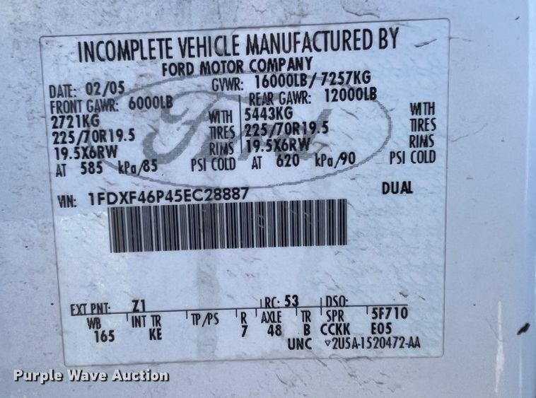 image for item DP0449 2005 Ford F450 Super Duty XL  flatbed truck