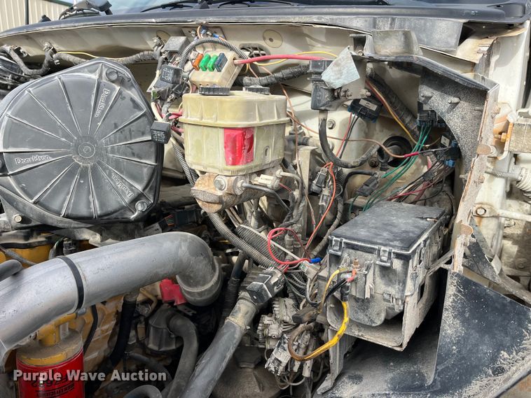 image for item DP0450 2006 Ford F650 Super Duty XLT  flatbed truck