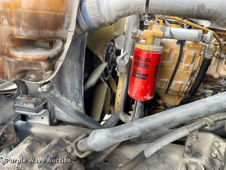 image for item DP0450 2006 Ford F650 Super Duty XLT  flatbed truck