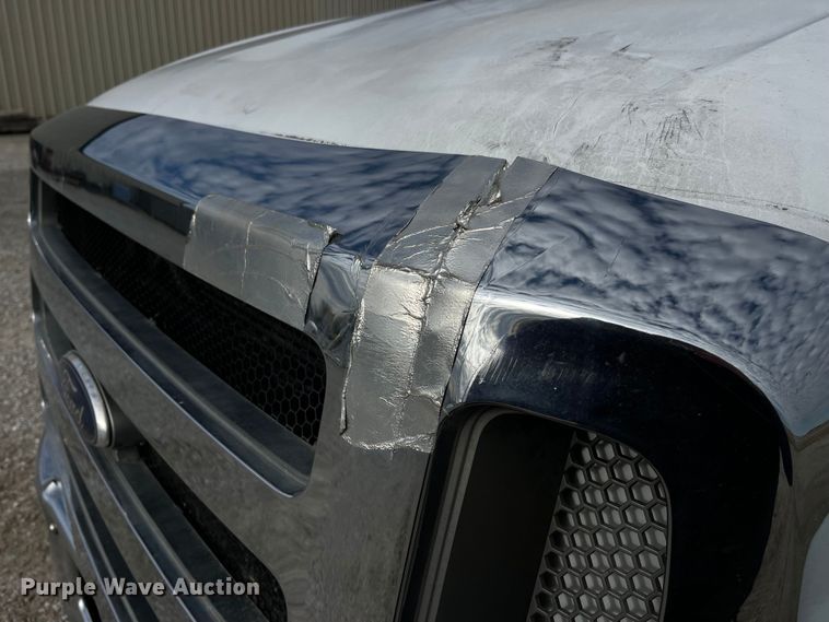 image for item DP0450 2006 Ford F650 Super Duty XLT  flatbed truck