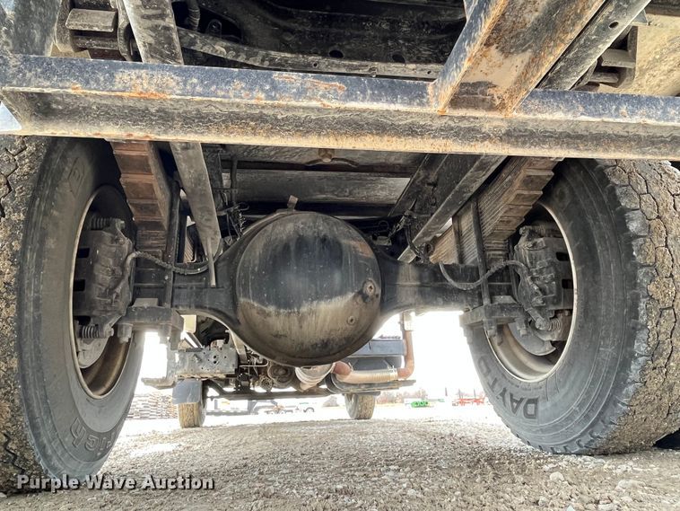 image for item DP0450 2006 Ford F650 Super Duty XLT  flatbed truck