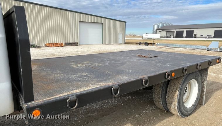 image for item DP0450 2006 Ford F650 Super Duty XLT  flatbed truck