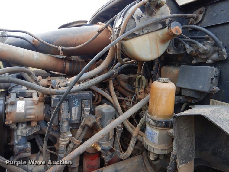 image for item DP8598 2004 Mack CX612  roll-off container truck