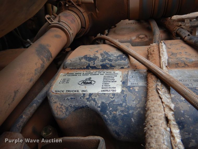 image for item DP8598 2004 Mack CX612  roll-off container truck