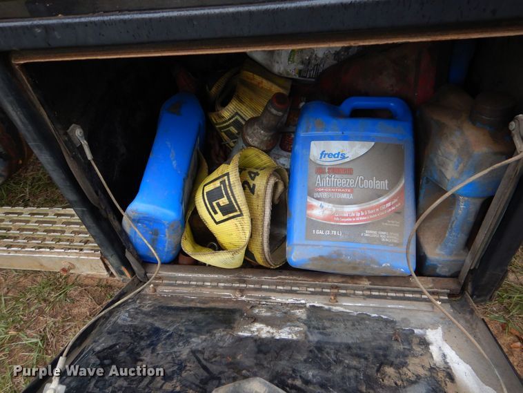 image for item DP8598 2004 Mack CX612  roll-off container truck