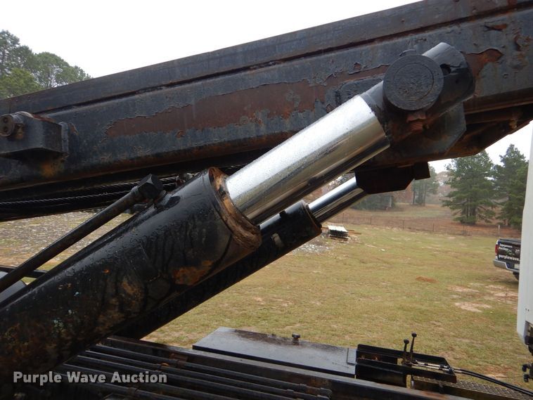 image for item DP8598 2004 Mack CX612  roll-off container truck