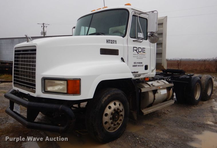 image for item DP8602 1998 Mack CH613  semi truck