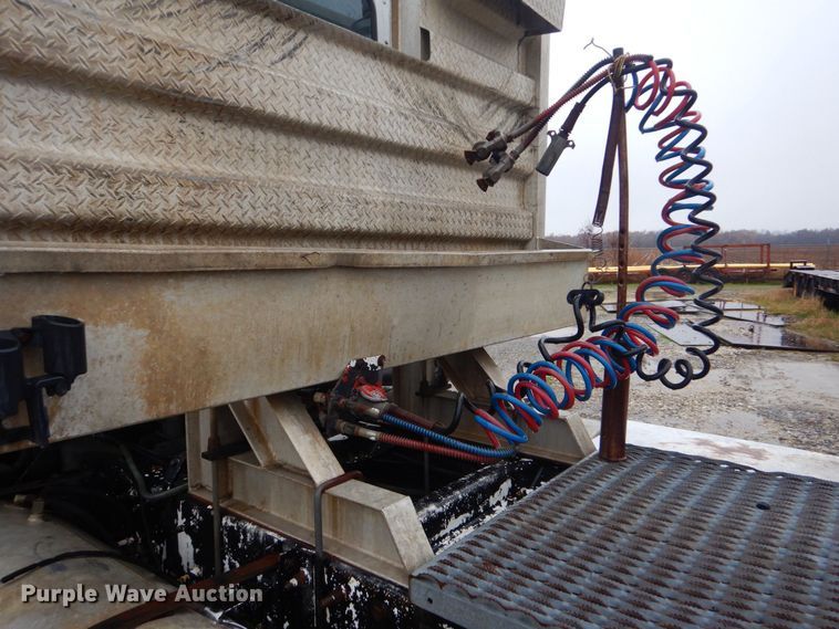 image for item DP8602 1998 Mack CH613  semi truck